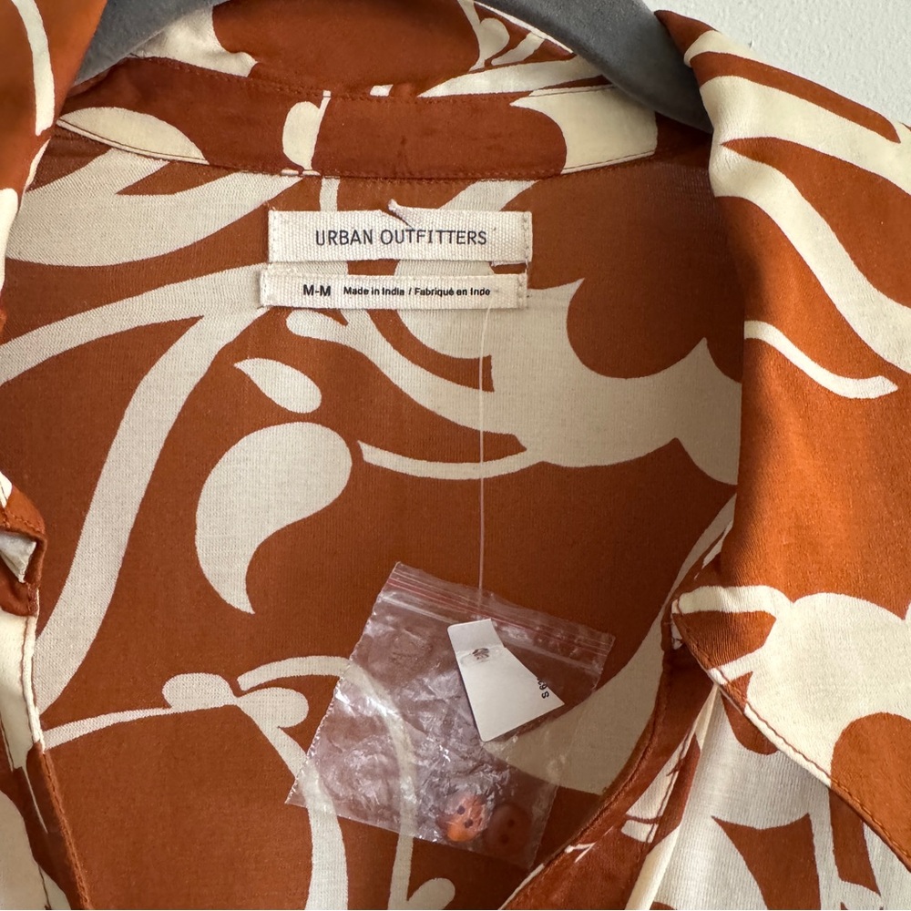 Urban Outfitters long sleeve 70s inspired dress - Picture 4 of 6